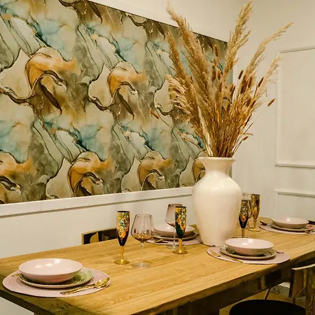 Random Oda ve Kahvaltı