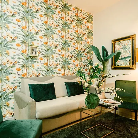 Oda ve Kahvaltı Random 3*