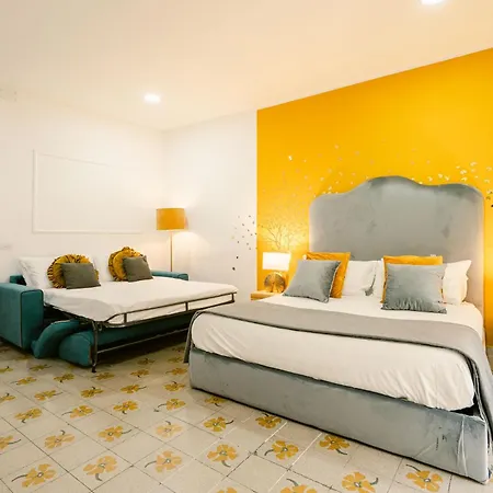 Random Bed & Breakfast Naples