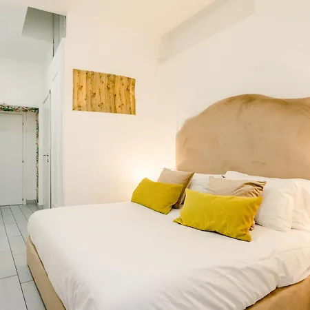 Random Bed & Breakfast